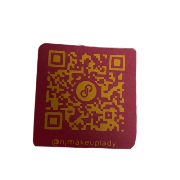 Custom 100 Count Pink Background Yellow Qr stickers - Picture 1 of 3